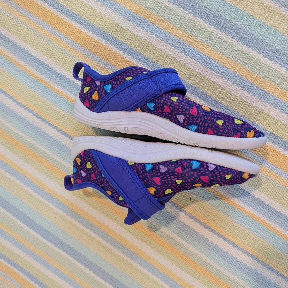 ⭐ Girl's Speedo Heart Print Water Shoes Size XL 11/12